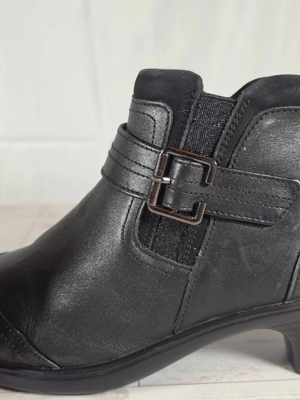 Bioheels genuine leather